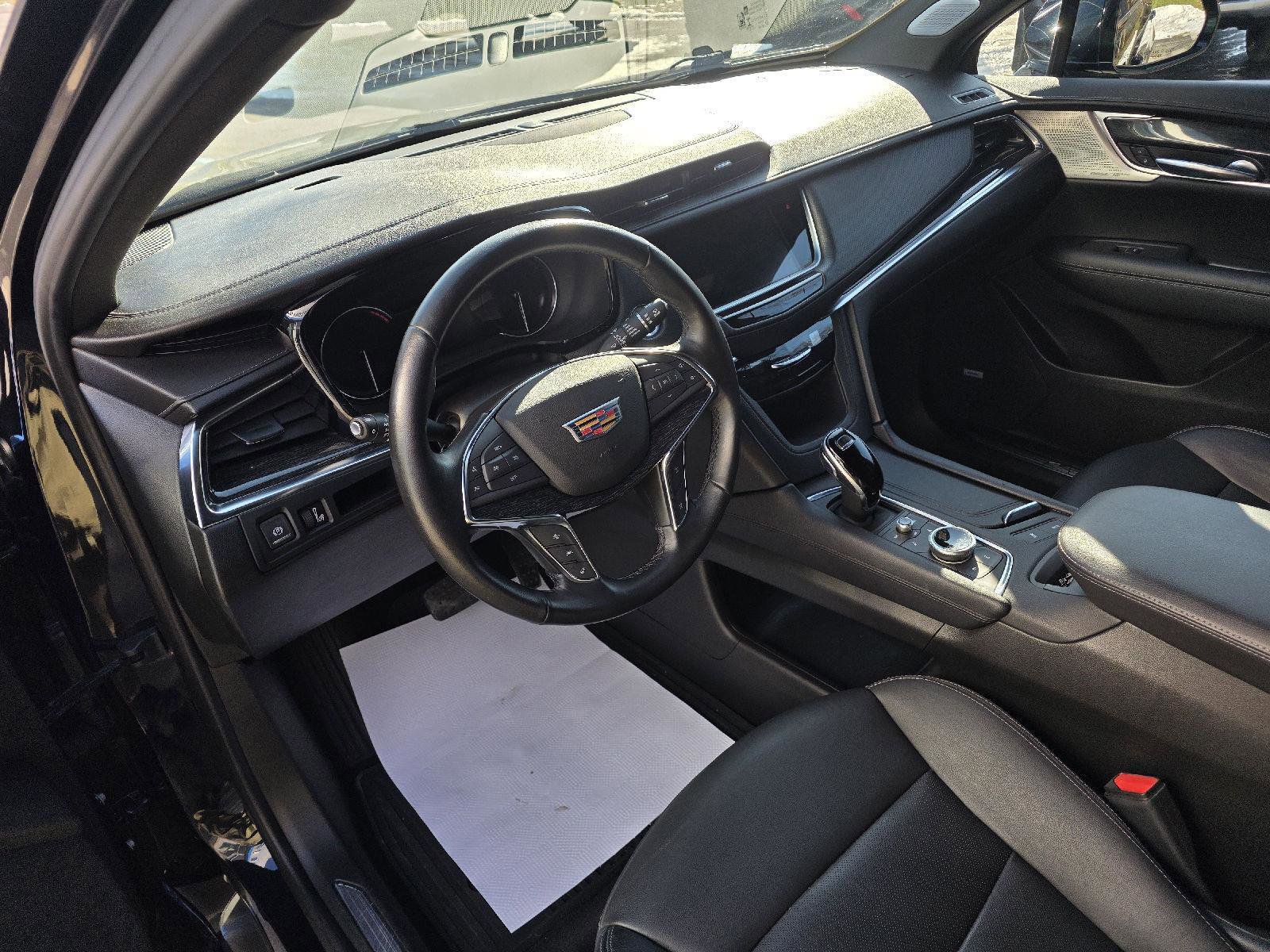 Used 2021 Cadillac XT5 Premium Luxury image 10