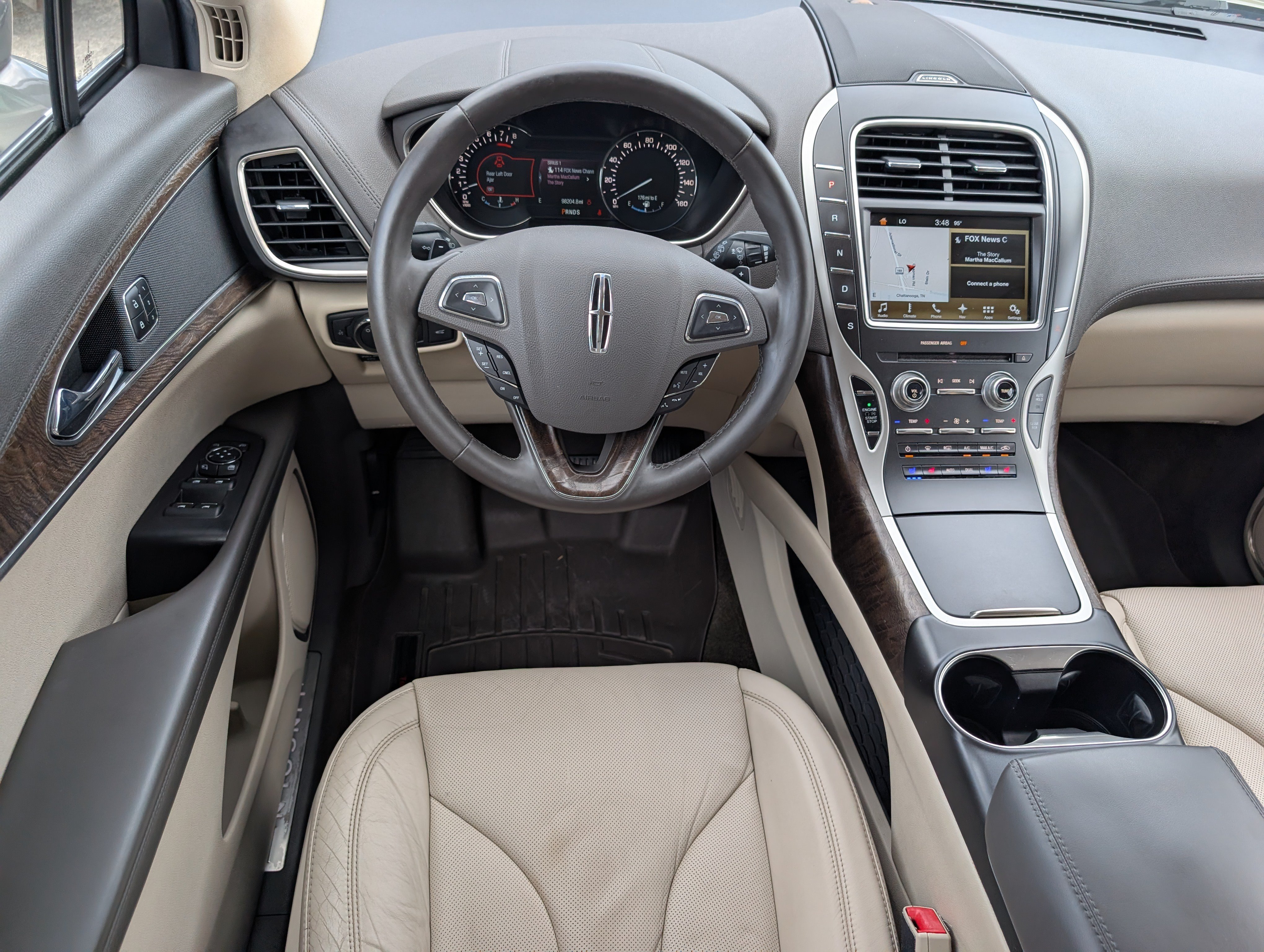 Used 2016 Lincoln MKX Reserve w/ Climate Package FWD image 8
