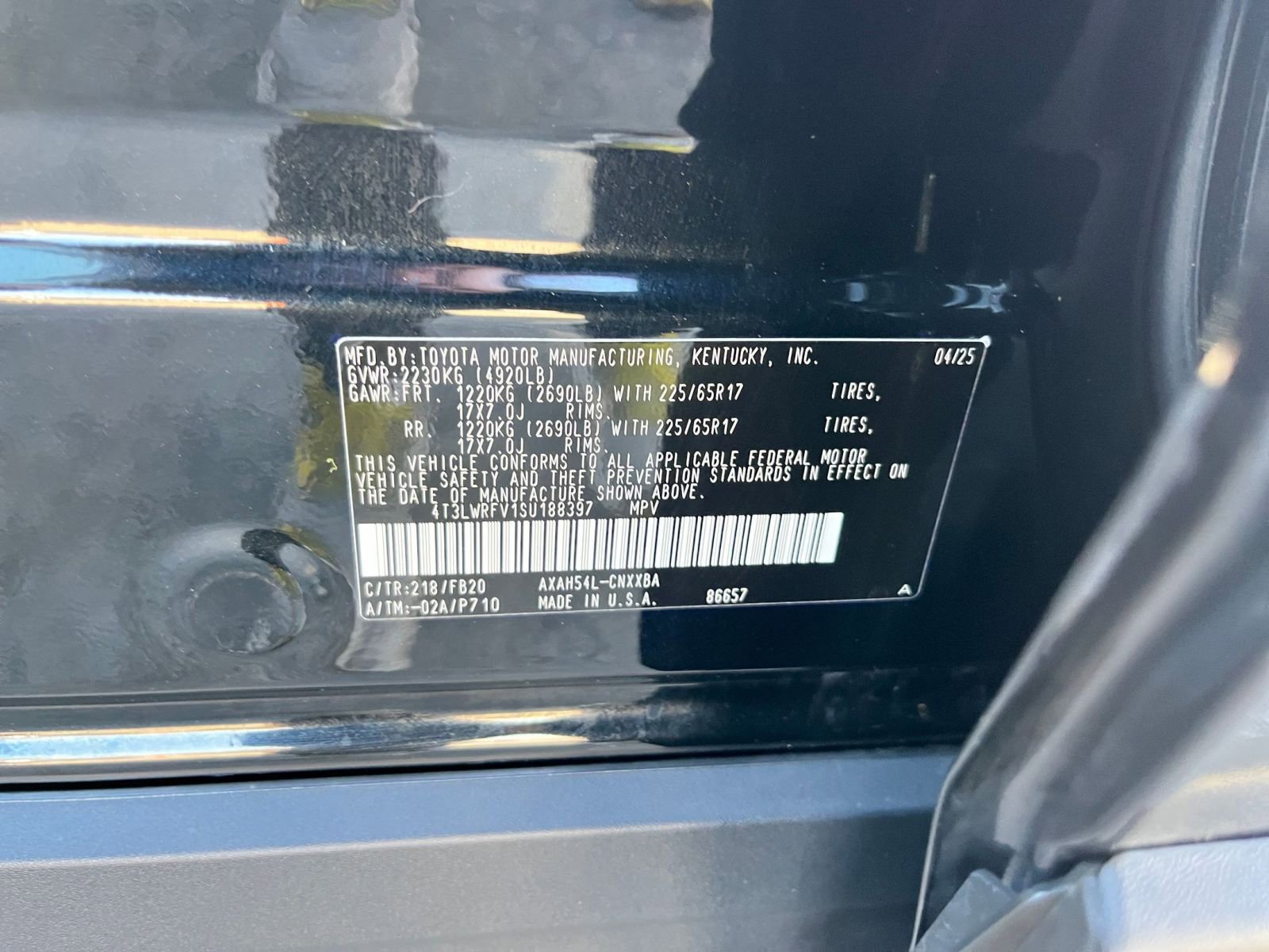 Used 2025 Toyota RAV4 LE image 28