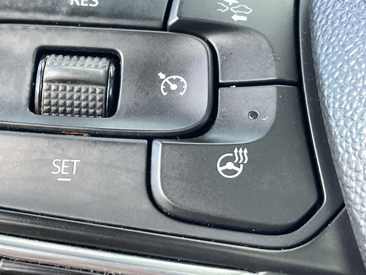 Used 2023 Buick Encore GX Essence w/ Experience Buick Package FWD image 24