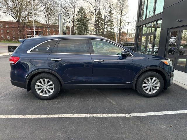 Used 2018 Kia Sorento LX image 4