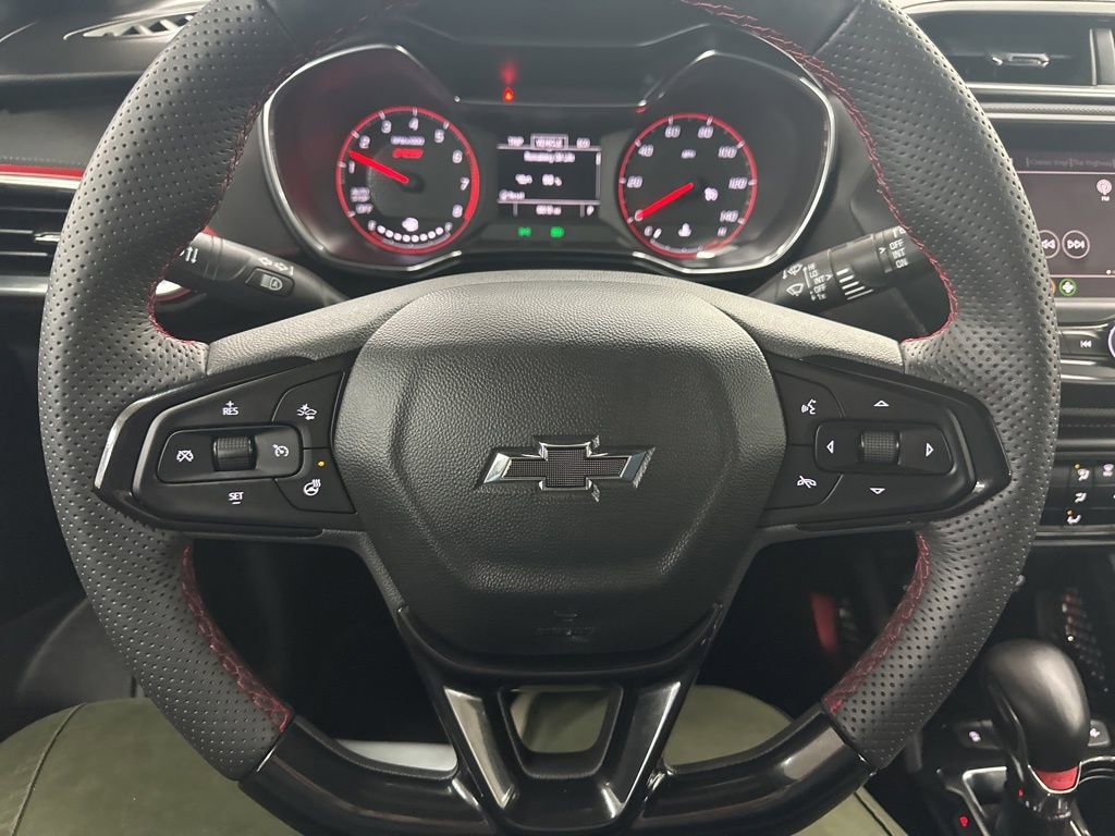 Used 2023 Chevrolet TrailBlazer RS image 32