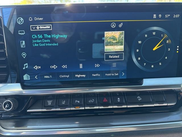 Used 2024 Chevrolet Silverado 2500 High Country w/ Technology Package image 18