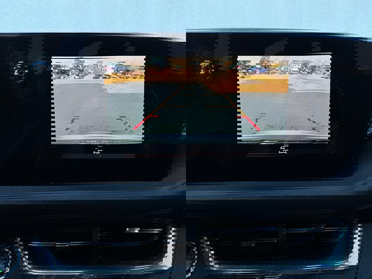 Used 2025 Buick Envista Preferred image 31