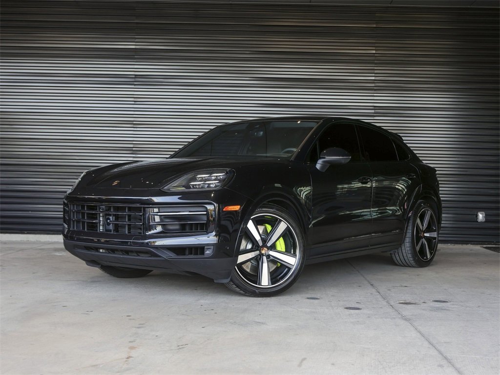 Certified 2025 Porsche Cayenne