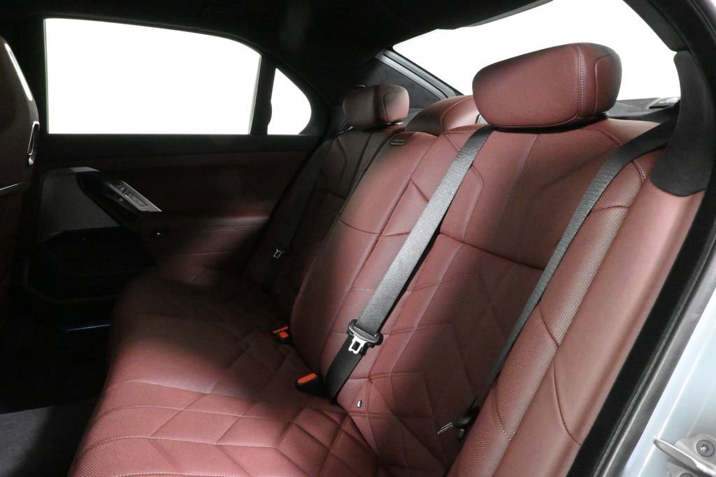 New 2026 BMW 740i xDrive image 4