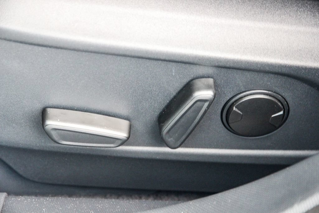New 2026 Ford Mustang Mach-E Select RWD image 22