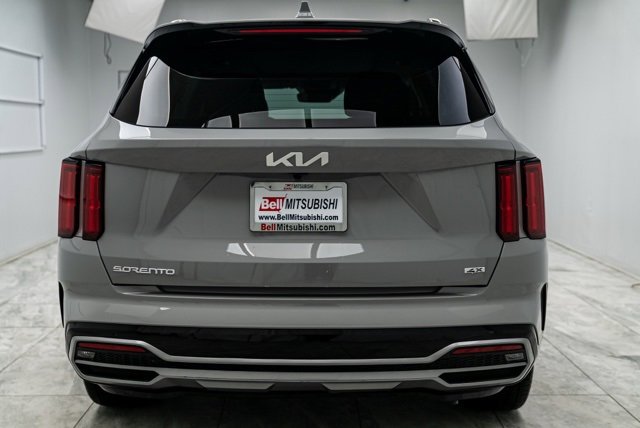Used 2023 Kia Sorento SX image 8