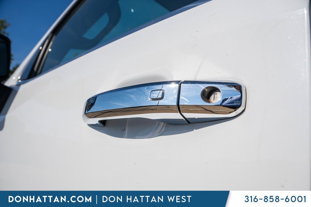 Used 2022 GMC Sierra 1500 SLT AWD/4WD image 33
