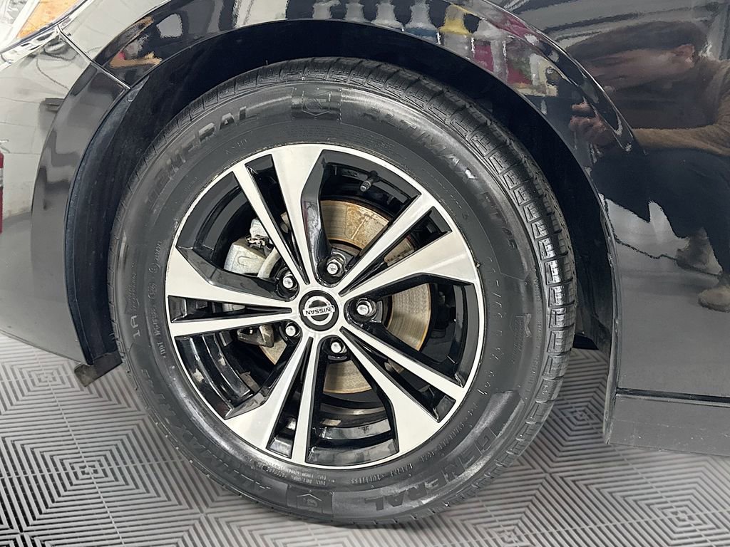 Used 2023 Nissan Sentra SV image 32