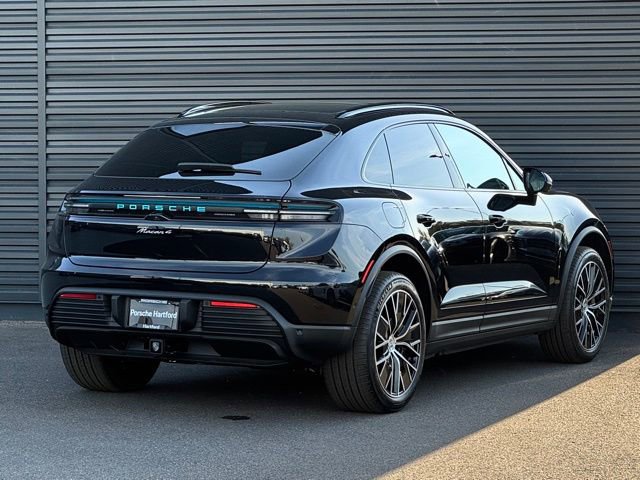 New 2026 Porsche Macan 4 Electric AWD/4WD image 7