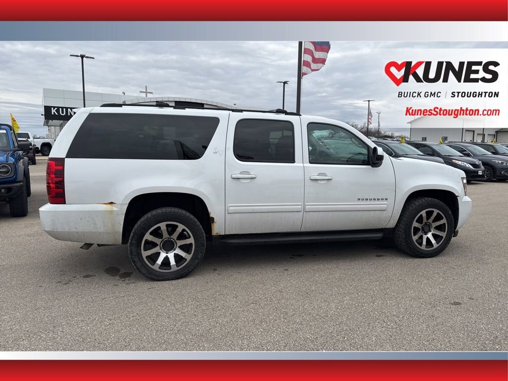 Used 2012 Chevrolet Suburban LT w/ Luxury Package image 11