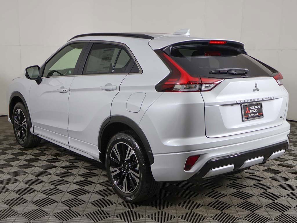 New 2026 Mitsubishi Eclipse Cross SEL image 12