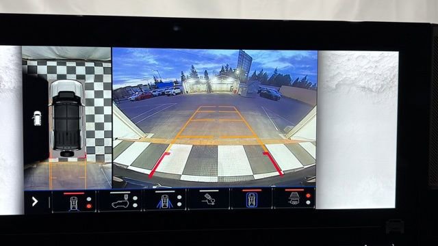 Used 2025 GMC Hummer EV 2X image 36