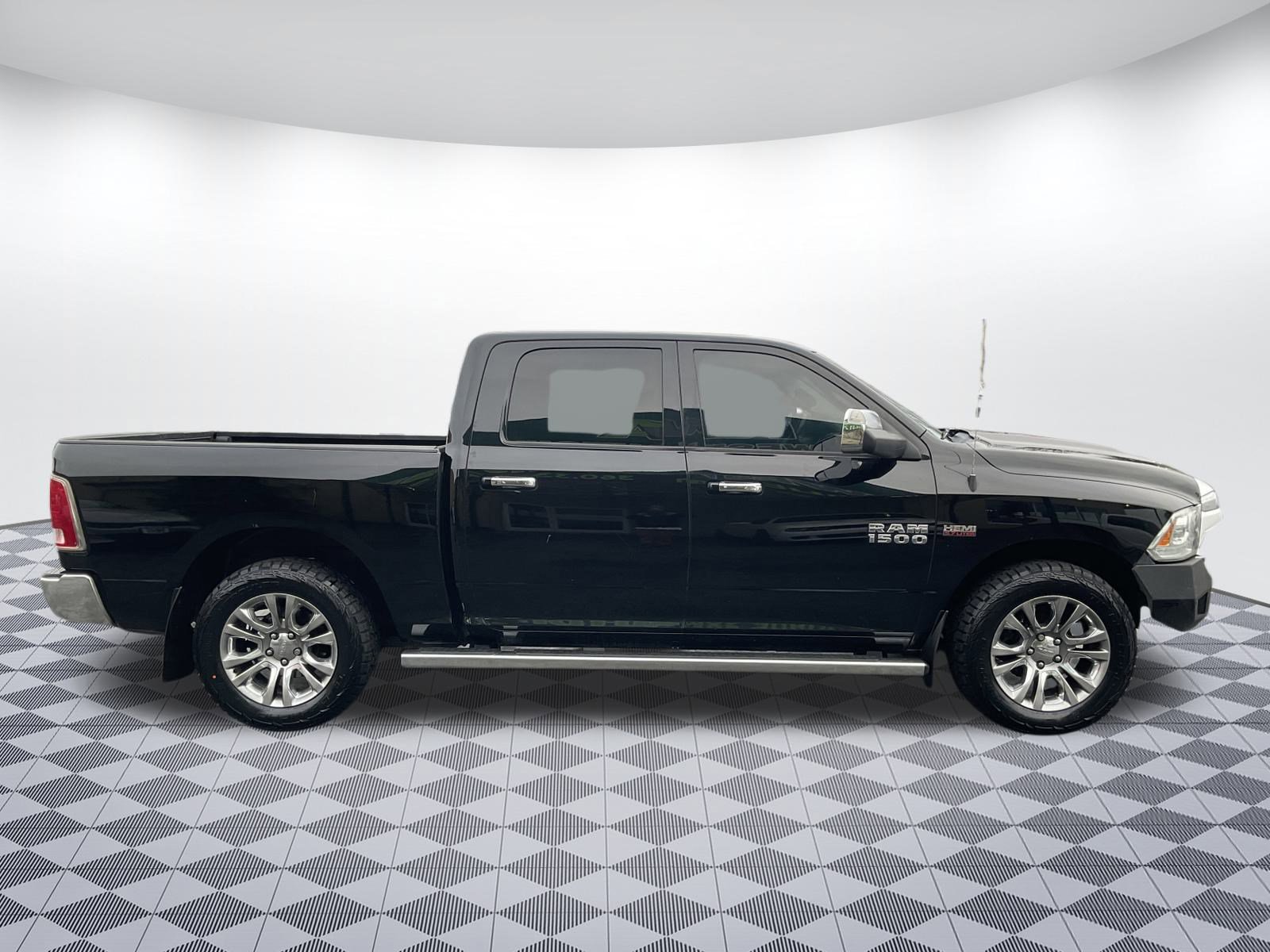 Used 2014 RAM 1500 Limited image 2