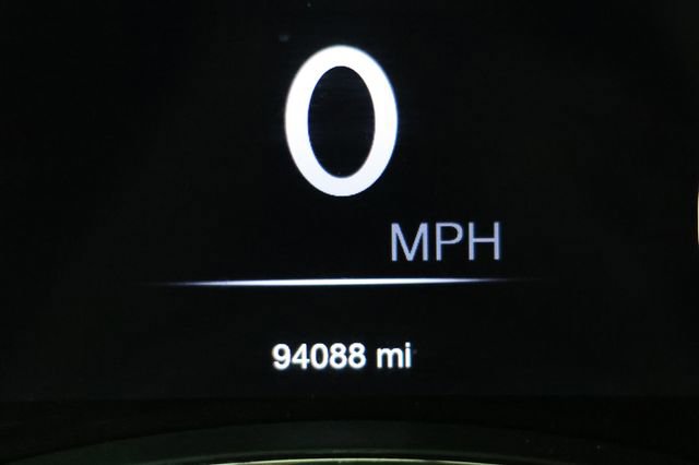 Used 2017 Jeep Grand Cherokee Altitude image 4