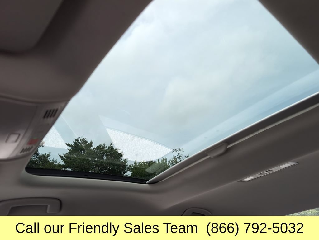Used 2024 Volkswagen Jetta SE FWD image 22