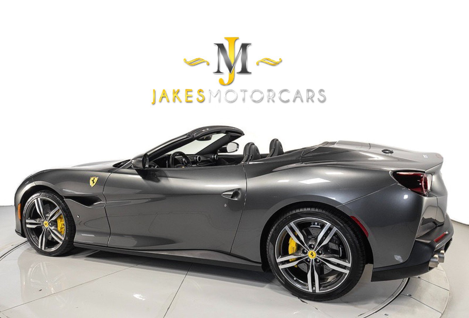 Used 2020 Ferrari Portofino RWD image 6
