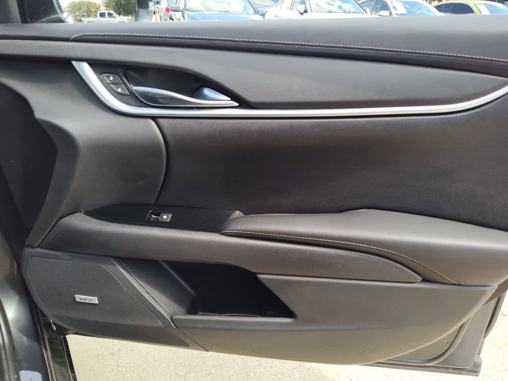 Used 2019 Cadillac XTS FWD image 32