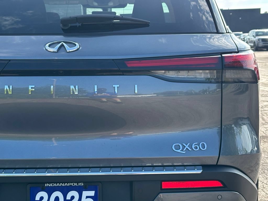Used 2025 INFINITI QX60 Luxe w/ Cargo Package AWD/4WD image 5
