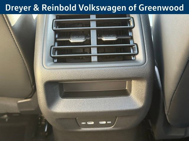 New 2026 Volkswagen Tiguan SE image 30