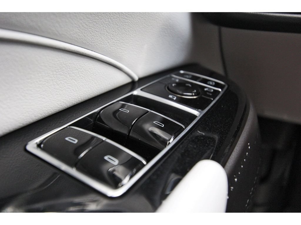 New 2027 Cadillac Lyriq Sport AWD/4WD image 15