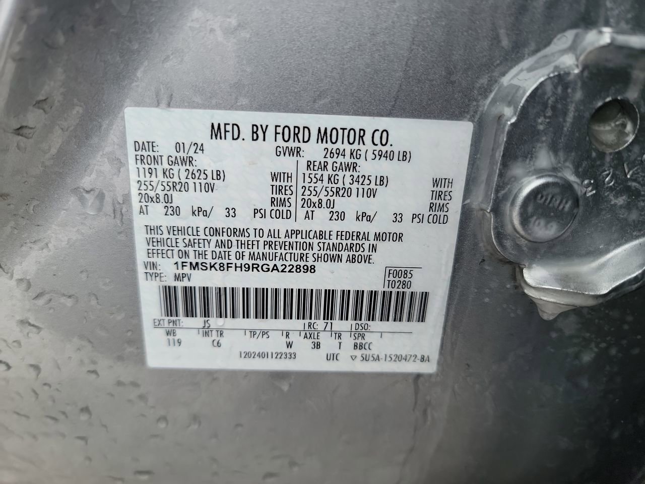 Used 2024 Ford Explorer Limited image 24
