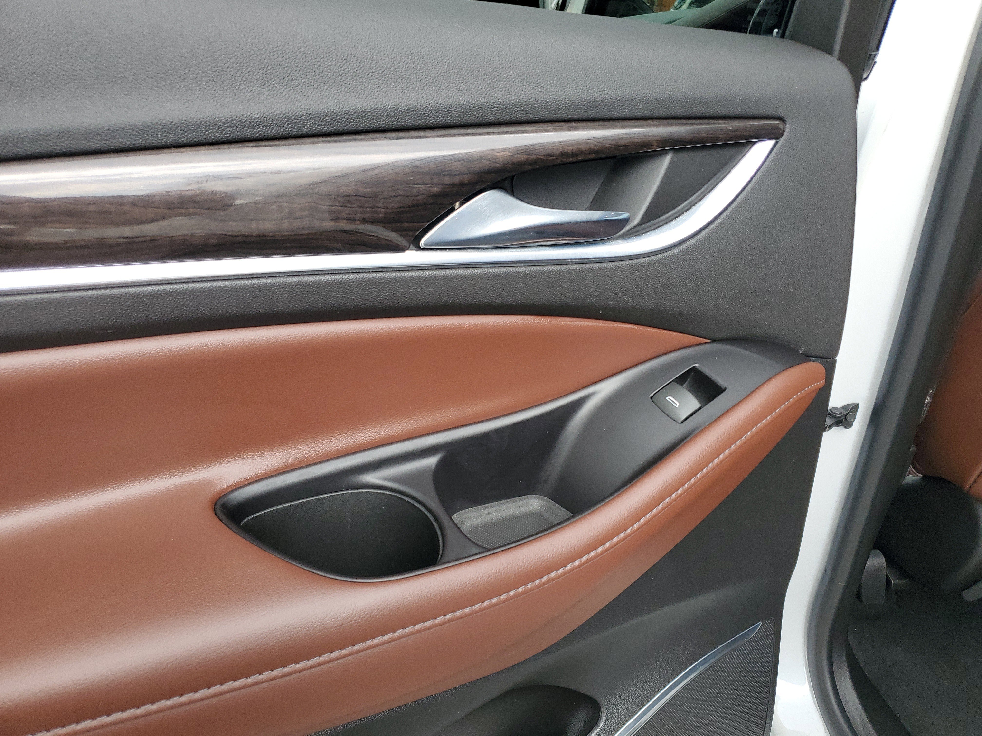 Used 2019 Buick Enclave Avenir w/ Avenir Technology Package image 12