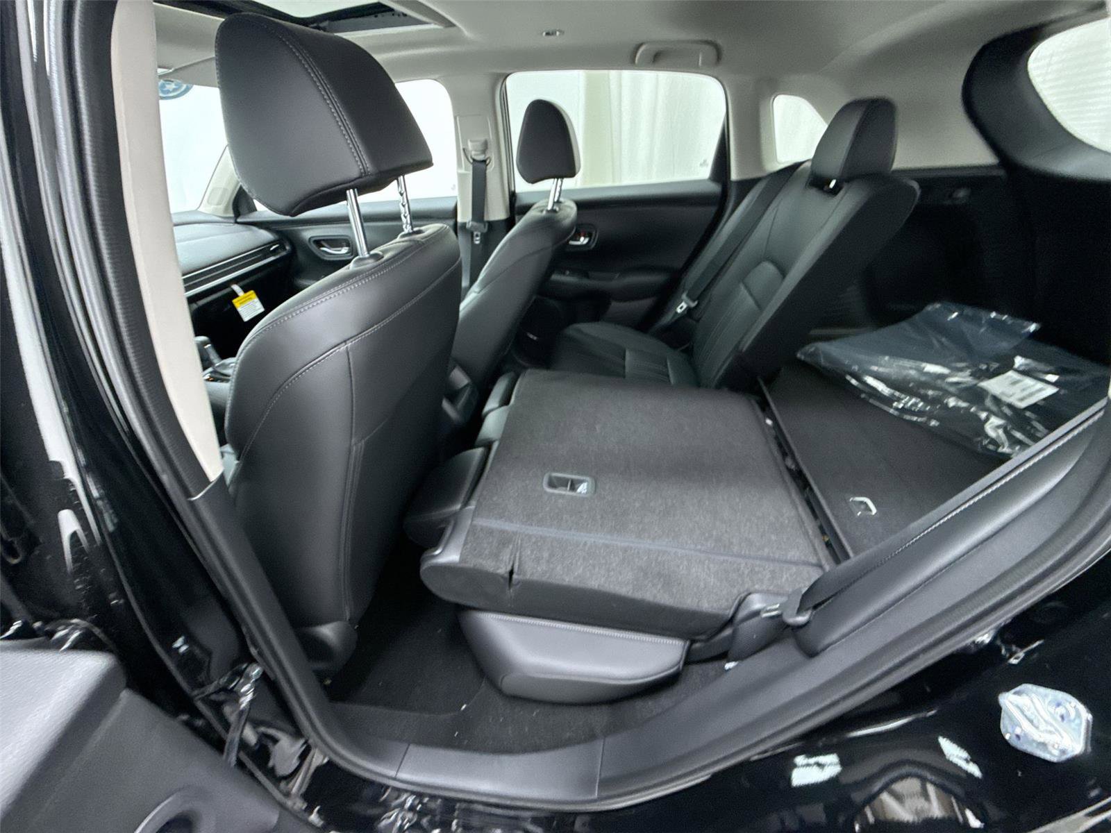 New 2026 Honda HR-V EX-L image 25