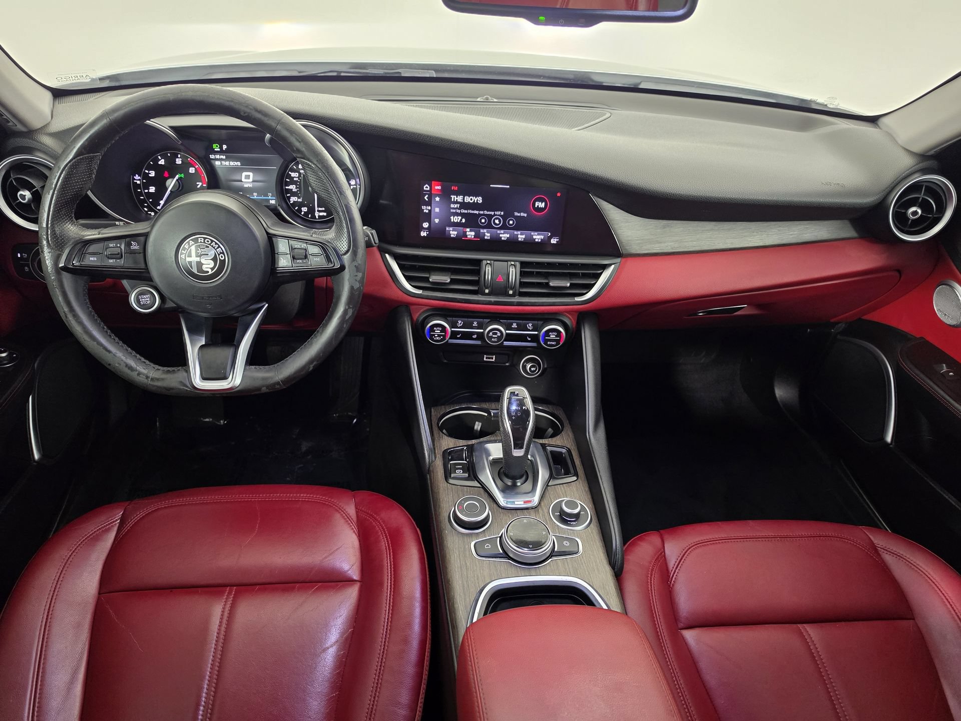 Used 2020 Alfa Romeo Giulia Ti w/ Nero Edizione RWD image 35