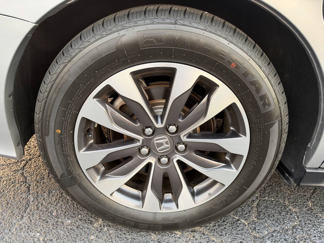 Used 2024 Honda Odyssey EX-L image 28
