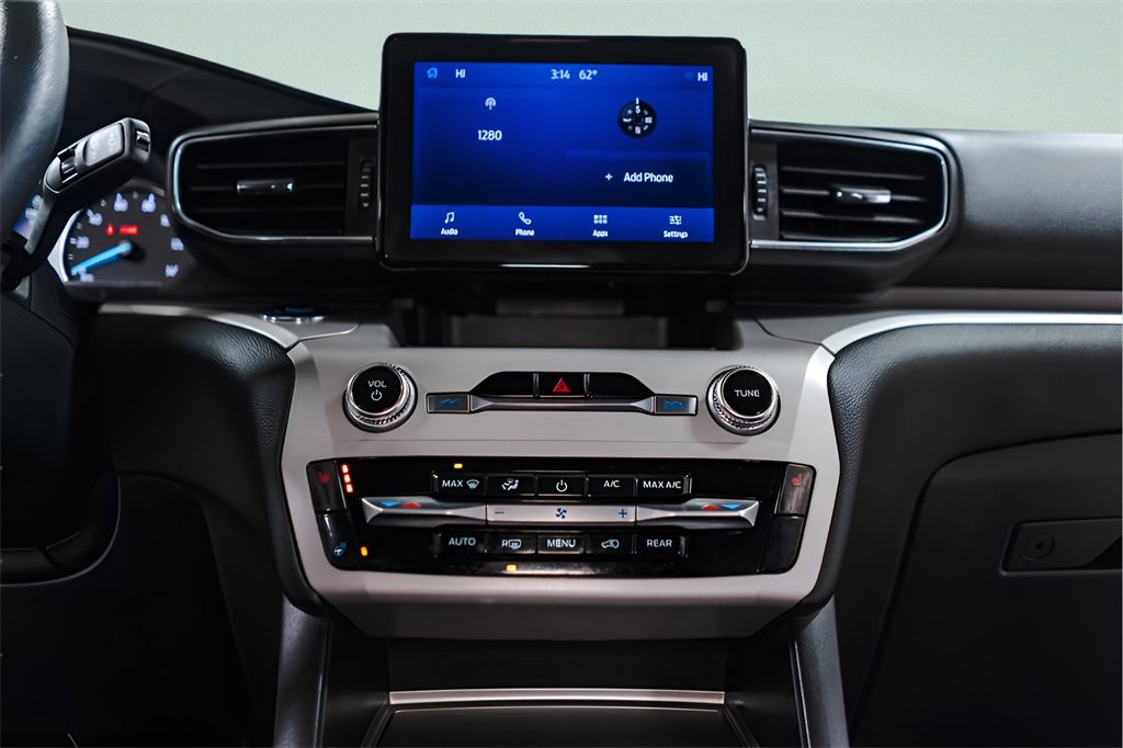 Used 2023 Ford Explorer XLT w/ Equipment Group 202A image 14