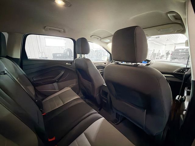 Used 2015 Ford Escape SE image 11