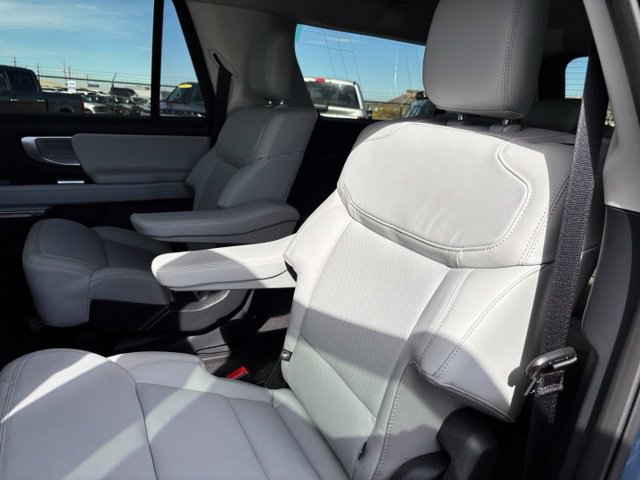 New 2027 Ford Expedition Max Platinum AWD/4WD image 16
