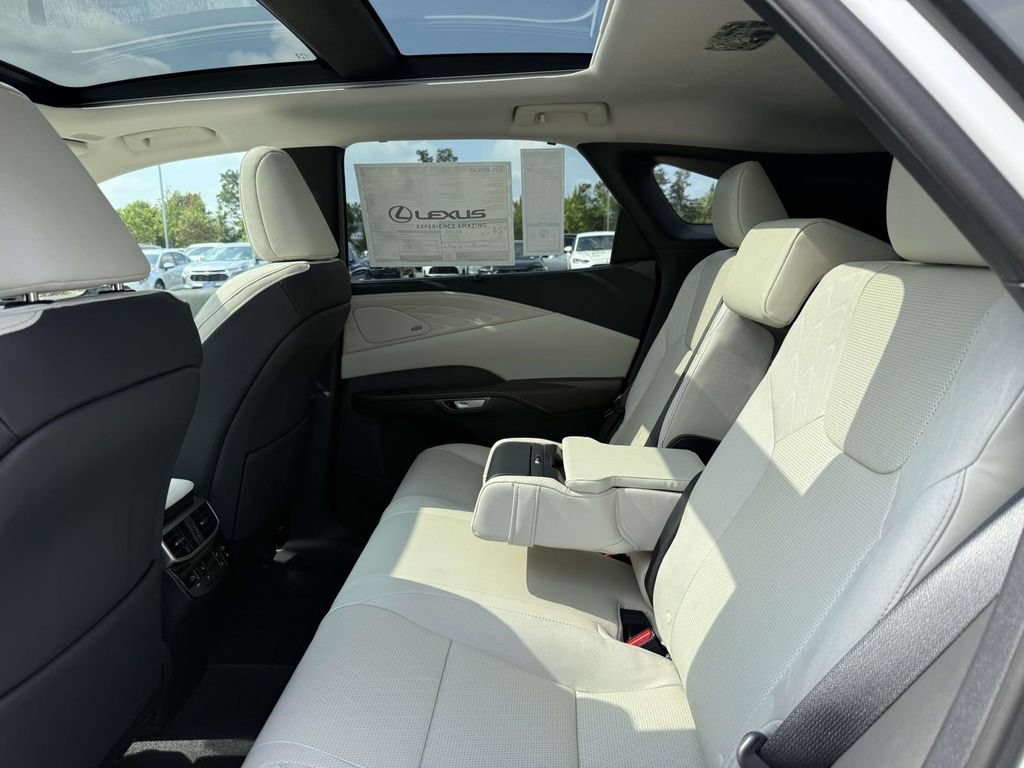 New 2026 Lexus RX 350 AWD image 13