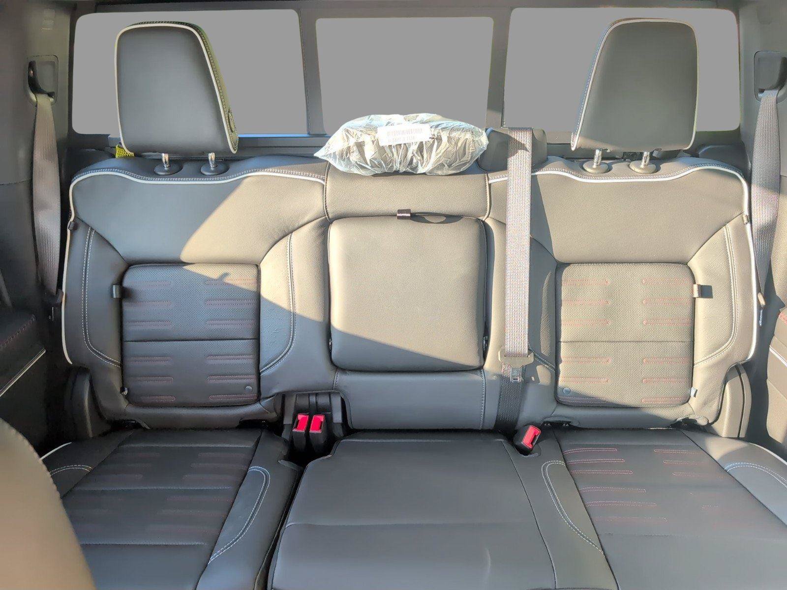 New 2026 GMC Sierra 2500 AT4X AWD/4WD image 30