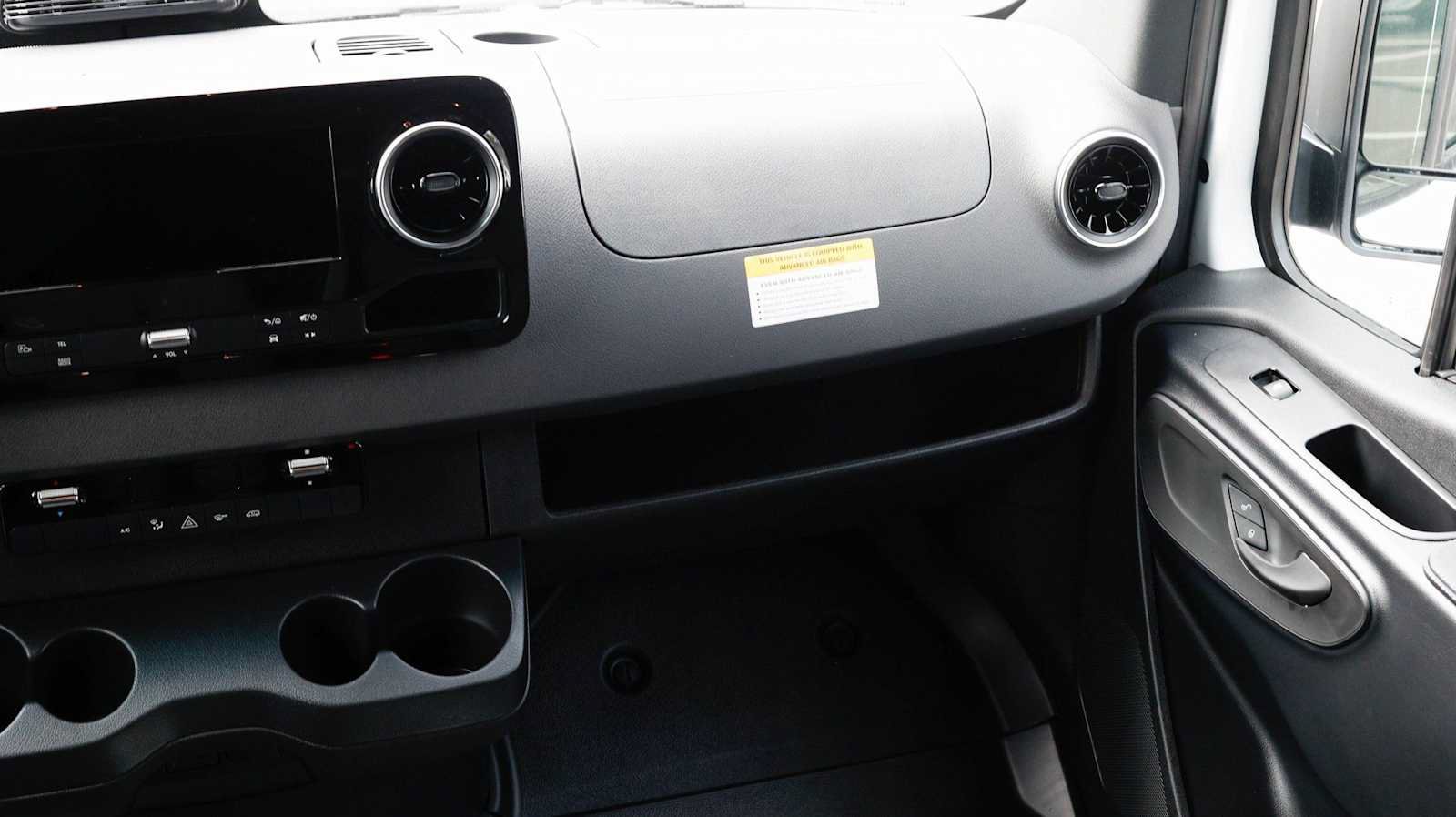 New 2026 Mercedes-Benz Sprinter 2500 image 23