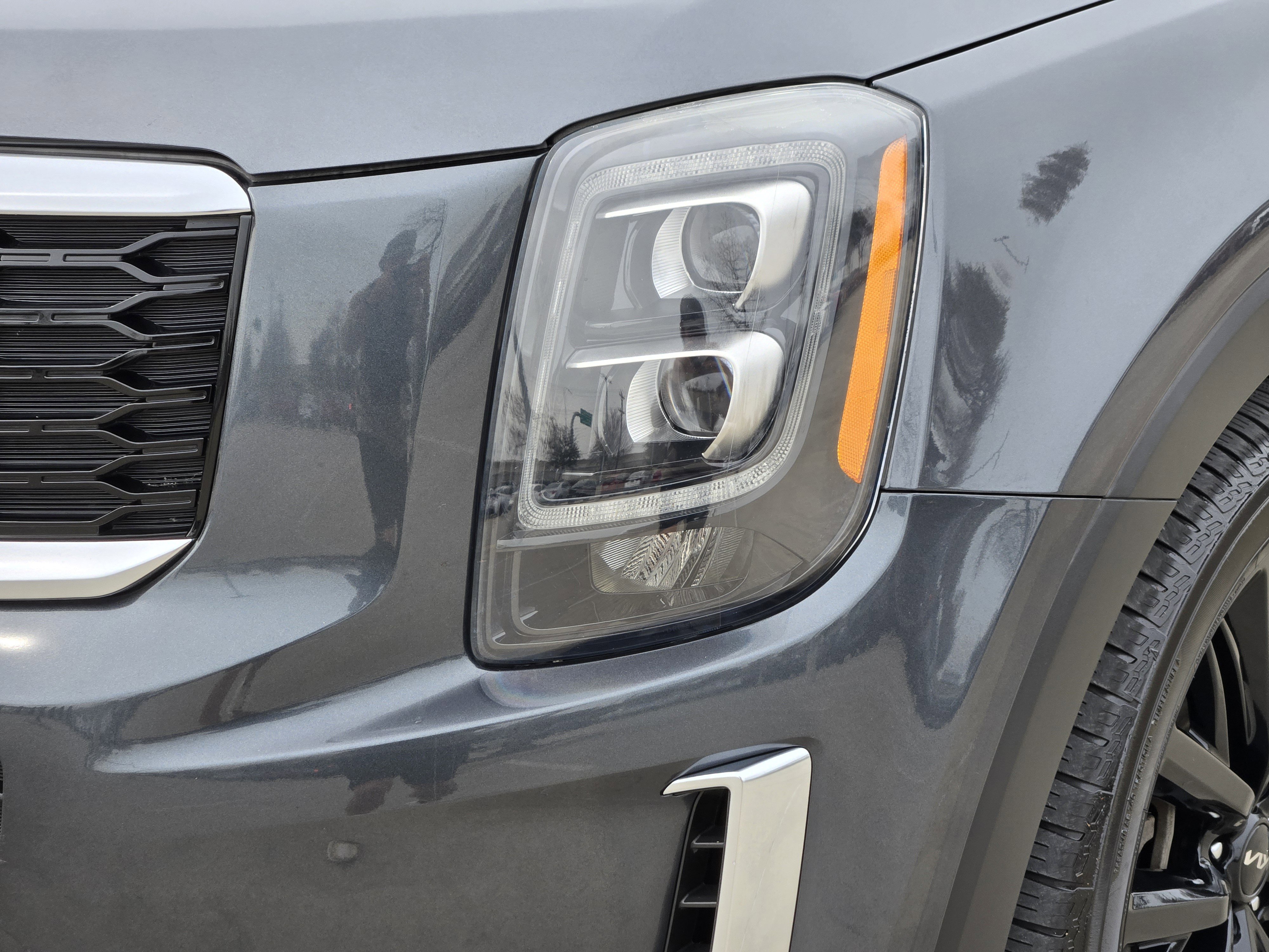 Used 2022 Kia Telluride SX w/ Towing Package image 9