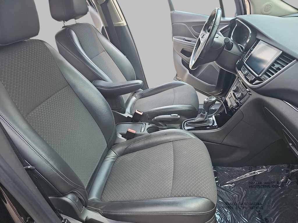 Used 2019 Buick Encore Sport Touring FWD image 13