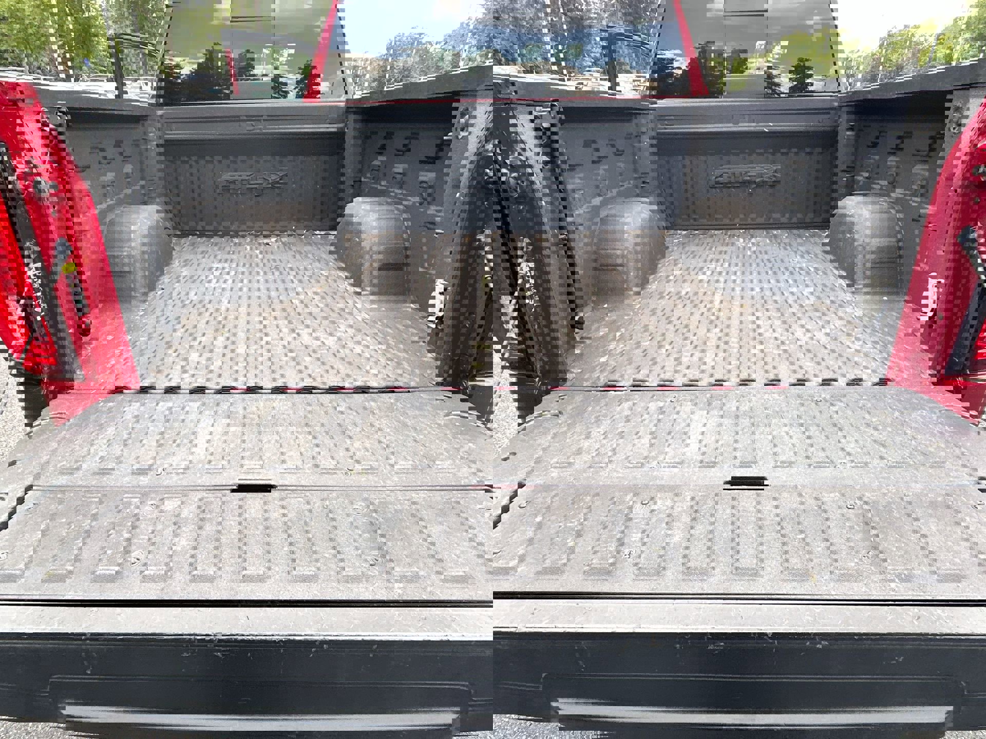 Used 2022 GMC Sierra 1500 AT4X image 33