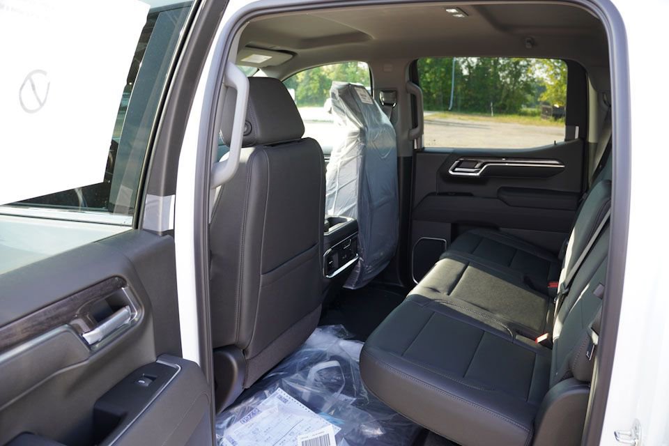 New 2026 Chevrolet Silverado 1500 LTZ w/ Technology Package image 11