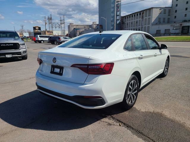 Used 2023 Volkswagen Jetta S image 7