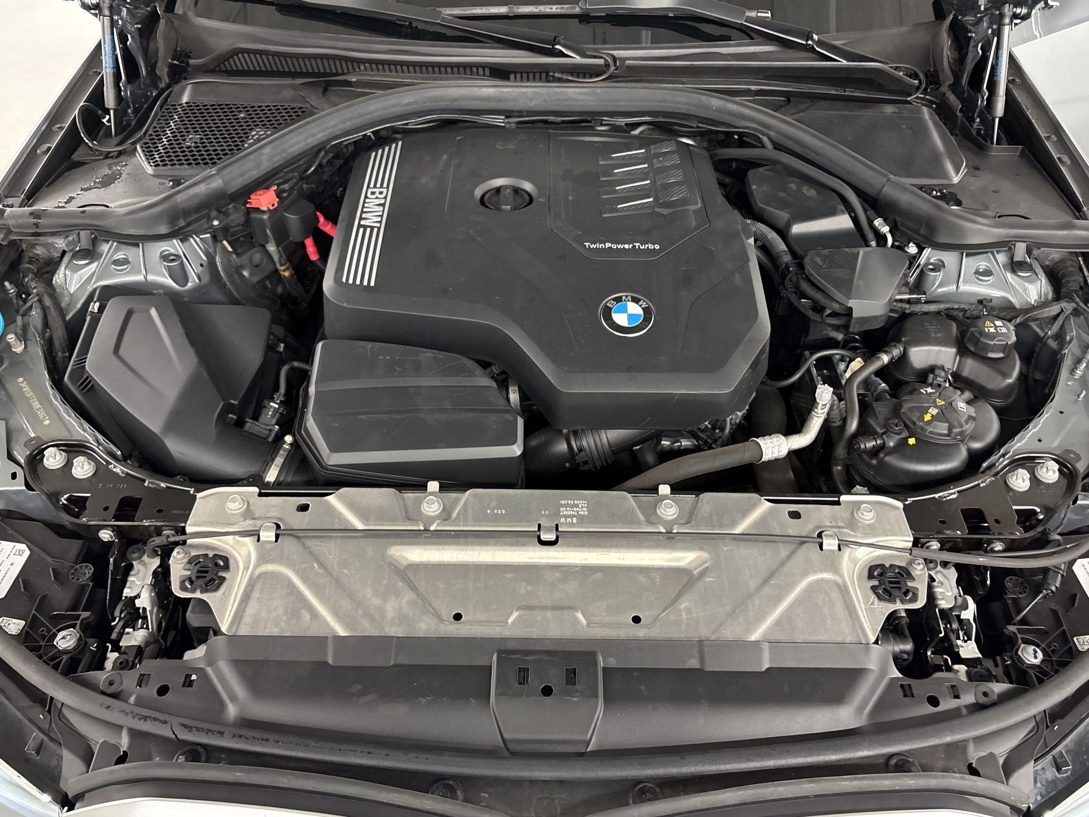 Used 2024 BMW 330i Sedan w/ Convenience Package RWD image 32