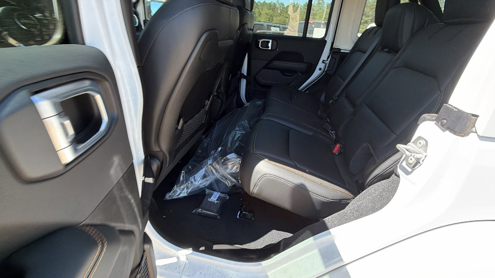 New 2026 Jeep Wrangler Sahara AWD/4WD image 19