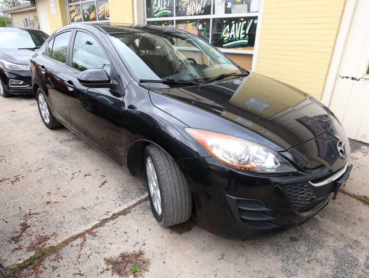 Used 2010 MAZDA MAZDA3 i Touring FWD image 3