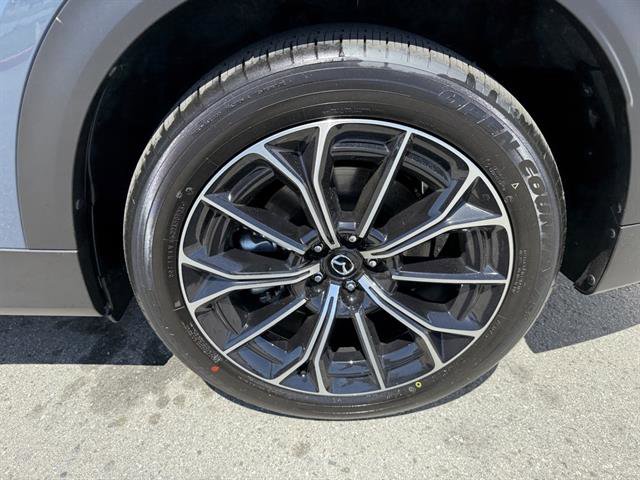 New 2025 MAZDA CX-70 Plug-In Hybrid w/ Premium Pkg image 14