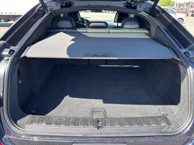 Used 2022 BMW X6 xDrive40i AWD/4WD image 13