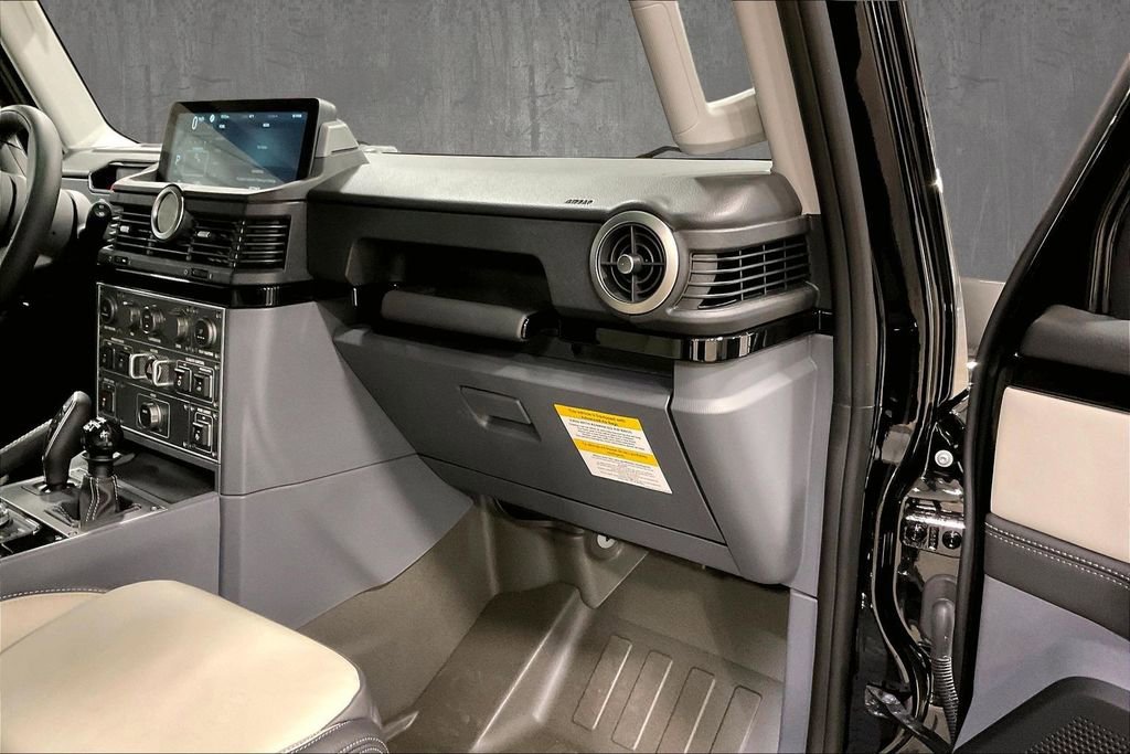 Used 2025 INEOS Grenadier Fieldmaster Edition image 26