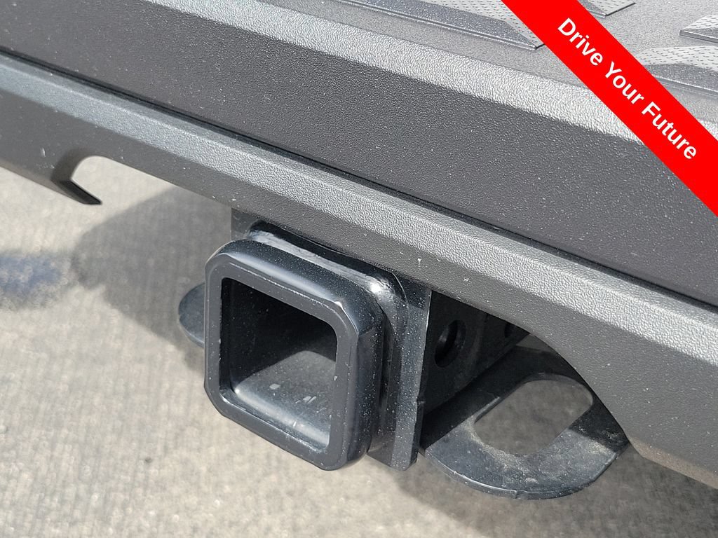 Used 2025 Toyota Tundra Limited AWD/4WD image 32