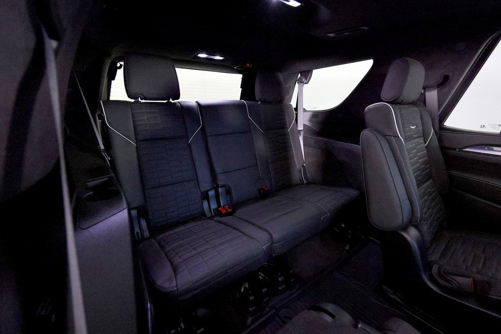 Used 2025 Cadillac Escalade V w/ LPO, ONYX Package image 14